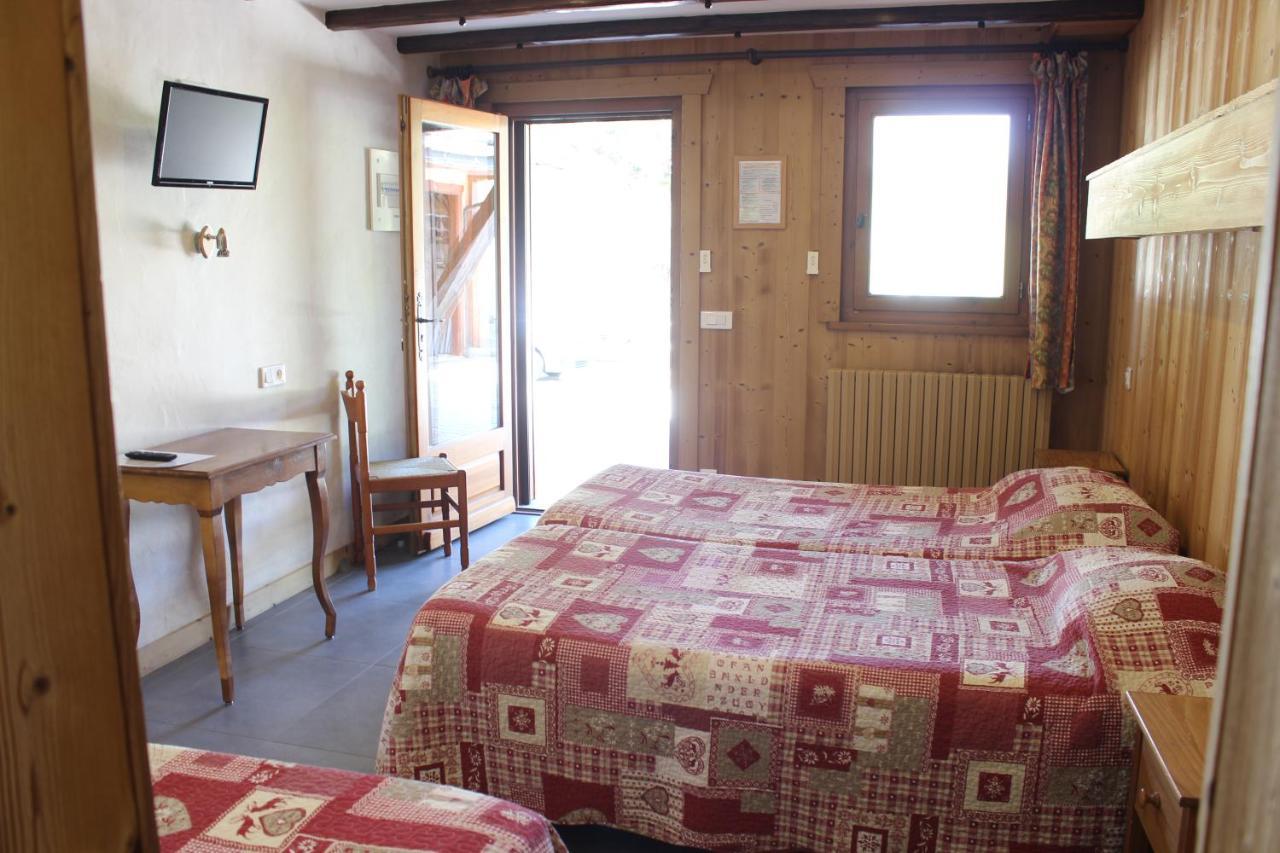 Hotel Les Bernards Praz-sur-Arly Buitenkant foto