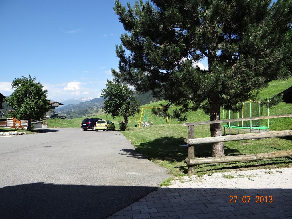 Hotel Les Bernards Praz-sur-Arly Buitenkant foto